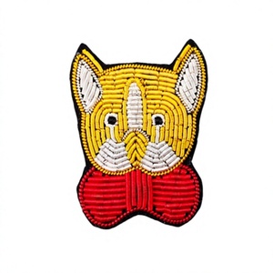 BADGE BRODÉ EN SOIE DESIGN HIPO - Product Image 1