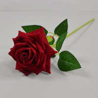 Bestseller Einzelne Samt-Rose Künstliche Blumen Großpackung Hochzeitsarrangement Tischdekoration Dekorative Langstiel-Rote Rose