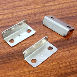 Support d'angle en L Hanweisong en acier inoxydable, connecteur de meuble durable à 90 degrés pour support de tiroir d'armoire - Product Image 1