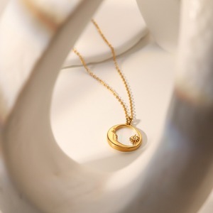 Collar con colgante de luna, chapado en oro, acero inoxidable, nácar blanco, diseño geométrico redondo, regalo para mujer - Product Image 3