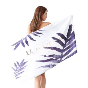 Impression personnalisée populaire de dame avec le logo grande serviette de plage sans sable en daim microfibre à séchage rapide par sublimation