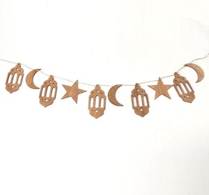 Pendentif en forme de couronne ajourée, accessoires décoratifs en bois, ornement musulman pour fête de Festival islamique, artisanat suspendu pour <span class=keywords><strong>Eid</strong></span> <span class=keywords><strong>Mubarak</strong></span> - Product Image 4