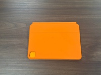 Casing Keyboard Ajaib Aluminium Alloy OEM/ODM untuk iPad 10/11 (A16) dengan Penutup Magnetik dan Fitur Auto-Sleep