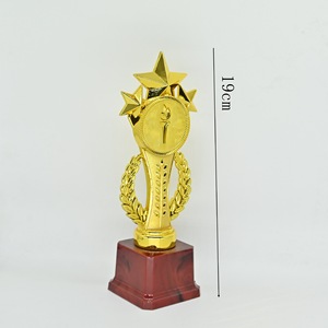 Trophée plaqué or DEMO de galvanoplastie avec une base rouge Écoles Clubs Associations Communautés Trophées créatifs Artisanat en plastique - Product Image 5