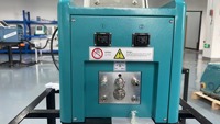 Máquina de Pegamento Termofusible con Bomba de Engranajes de 5L de Capacidad, Control PLC en Inglés o Portugués, Opciones de Conector Nordson y Dynatec