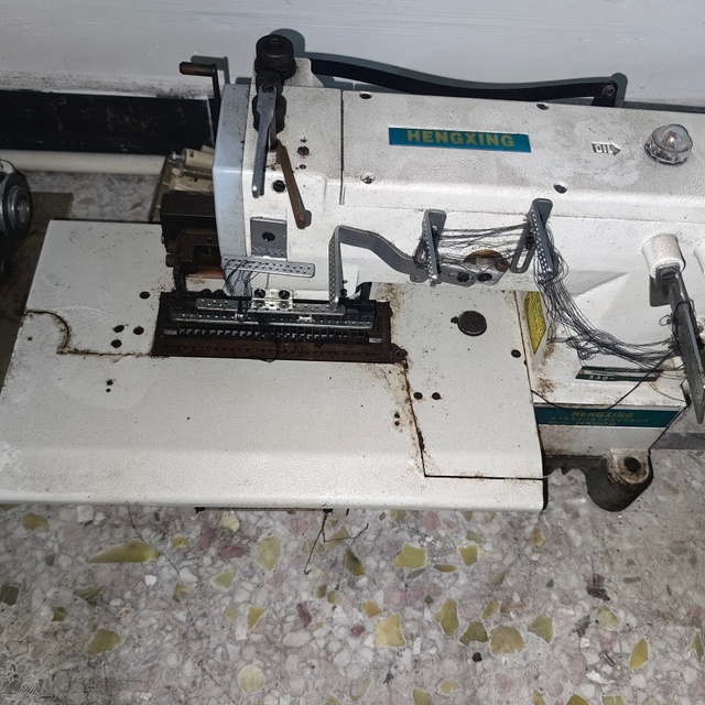 The Hengxing 33-pin Motor Core Pleating Machine with 6000 Sti/min Speed 15mm Thickness for Wrinkled Effects Womens Skirt Hems