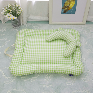 Cama a cuadros lavable a máquina para perros pequeños y gatos con almohada en forma de U - Product Image 6