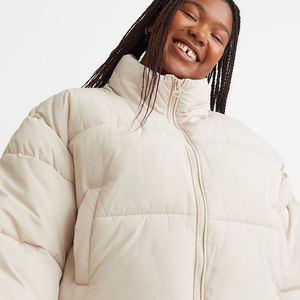 Chaqueta acolchada de palangre XL de alta calidad para mujer, abrigo de burbujas grueso con logotipo personalizado, Material de tela al por mayor - Product Image 3