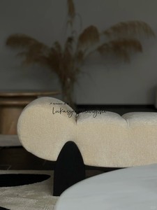 Taburete Otomano Nórdico <span class=keywords><strong>de</strong></span> Madera Maciza con Diseño Creativo y Tapizado para Sala <span class=keywords><strong>de</strong></span> Estar, Vestidor, Dormitorio, <span class=keywords><strong>Banco</strong></span> para Cambiar Zapatos o para el <span class=keywords><strong>Pie</strong></span> <span class=keywords><strong>de</strong></span> la <span class=keywords><strong>Cama</strong></span> - Product Image 5