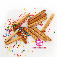 Haute qualité OEM vente en gros Kids Snack 3 en 1 Sweet Milk Chocolate Cookies Stick Cup Finger Biscuits Dip Chocolate Candy