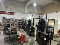 Máquina de Bobinado de Resortes de 4 Ejes de 0.2-2.5 mm para Resortes de Lámparas y Resortes Tipo Y
