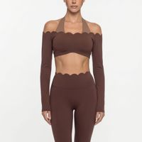 Ensemble de vêtements de sport pour femmes, haut court à manches longues et pantalon taille haute, patchwork contrasté, style scallop, pour le yoga et la remise en forme