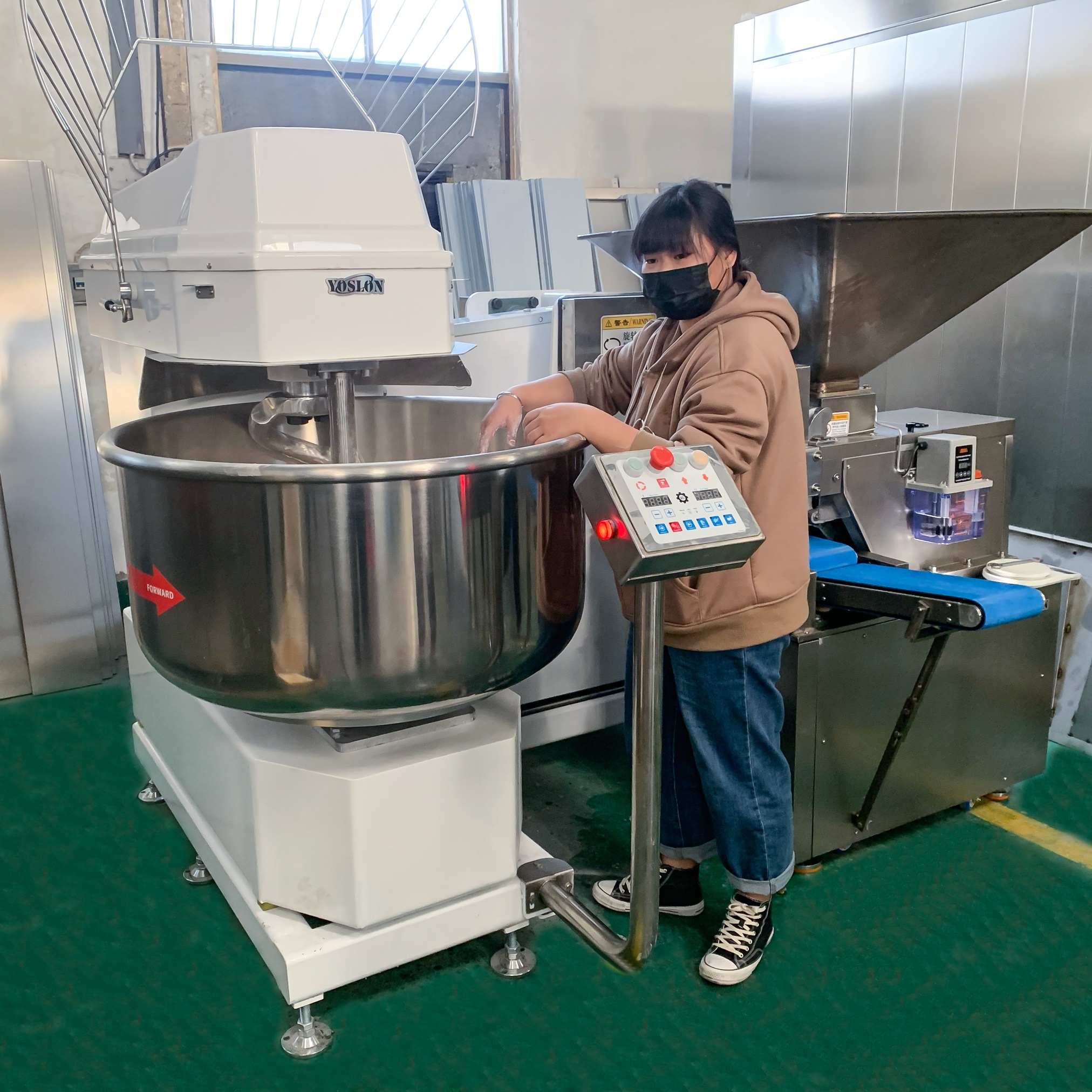 YOSLON YSN-50F 50KG Commercial Baking Bread Flour Spiral Mixer Bread Dough Mixer Price Machine for Sale