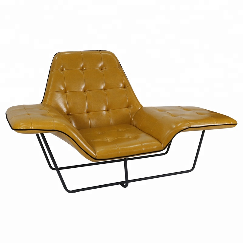 Удобное глубокое кресло для отдыха