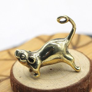 Adorno <span class=keywords><strong>de</strong></span> Latón Antiguo para Té, Figura <span class=keywords><strong>de</strong></span> Ratón con <span class=keywords><strong>Cola</strong></span> Larga, Miniatura <span class=keywords><strong>de</strong></span> <span class=keywords><strong>Rata</strong></span> <span class=keywords><strong>de</strong></span> la Suerte <span class=keywords><strong>de</strong></span> Cobre, Decoración para Sala <span class=keywords><strong>de</strong></span> Estar - Product Image 3