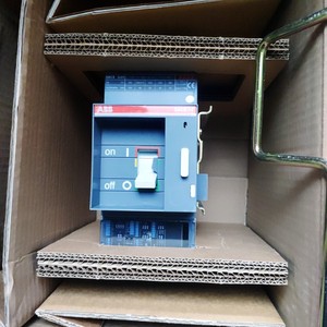 A B SACE <span class=keywords><strong>Isomax</strong></span> S4hp R212/R250 3P Drawout para programación PLC y control industrial - Product Image 1
