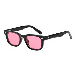 نظارات شمسية مربعة عتيقة الطراز عالية الجودة لعام <span class=keywords><strong>2026</strong></span>، نظارات شمسية نسائية بحماية UV400، نظارات شمسية رجالية أنيقة وعصرية - Product Image 2