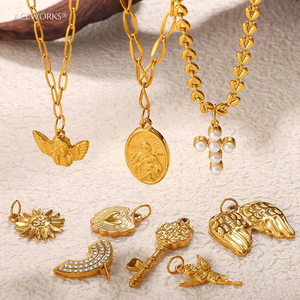 El Santuario Dorado |   Amuletos de Fe y Espiritualidad de Acero Inoxidable Chapado en Oro PVD de 18K |   Colgantes Religiosos para la Creación de Joyas - Product Image 3