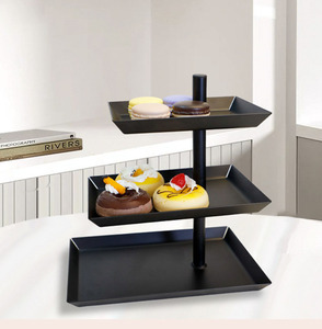 Plateaux de service réutilisables à 3 niveaux avec support de présentation en métal noir pour cupcakes, service de nourriture, dessert, fruits - Product Image 4