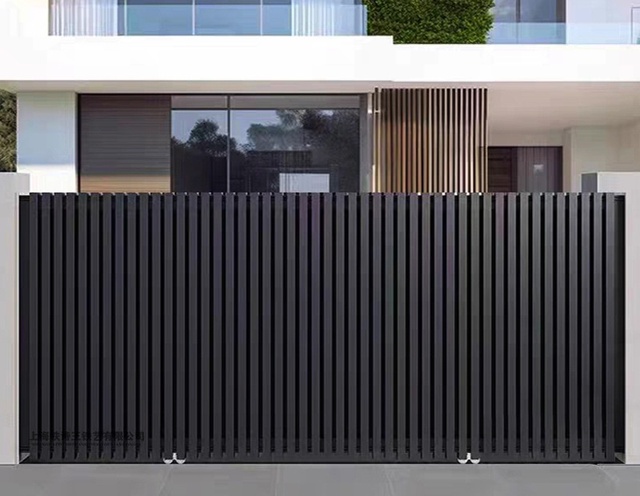 Smart Solar Powered Automatic Sliding Gate Aluminum Courtyard Villa