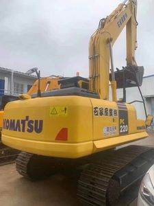 Excavatrice utilisée PC220-7 de chenille de KOMATSU 22 tonnes dans le bêcheur d'occasion de KOMATSU - Product Image 2