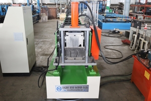 Petit pain entièrement automatique de gouttière d'eau de pluie de Offre Spéciale formant la machine gouttière d'eau de pluie faisant la machine gouttière de toit faisant la machine - Product Image 2