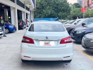 Coche de <span class=keywords><strong>Segunda</strong></span> <span class=keywords><strong>Mano</strong></span> Estilo Francés <span class=keywords><strong>Peugeot</strong></span> 408 Edición Deluxe Modelo 2015 1.8L Automático Versión de Lujo Coche Usado - Product Image 4