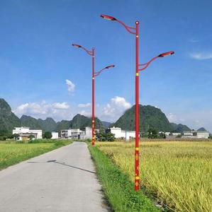 ไฟถนนโซลาร์เซลล์ LED โครงอะลูมิเนียมอัลลอยด์ เสาสีแดง มาตรฐาน IP66 แสงสีขาว 6000K รับประกัน 10 ปี พร้อมรีโมทคอนโทรล สำหรับใช้งานกลางแจ้งบนถนน - Product Image 1