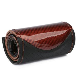 Mode sport fibre de carbone cousu <span class=keywords><strong>à</strong></span> la main couverture de volant voiture antidérapant <span class=keywords><strong>cuir</strong></span> tresse <span class=keywords><strong>pour</strong></span> volant SF140 - Product Image 2