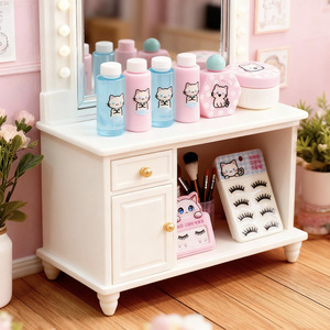 ชุดเครื่องสำอางจำลองพลาสติกขนาดเล็กอเนกประสงค์ ชุดตกแต่งโต๊ะเสริมสวย DIY ของตกแต่งแต่งหน้า GZ RTS ขายส่ง - Product Image 2