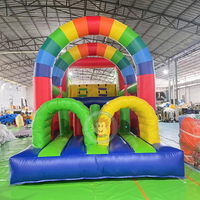Parcours d'obstacles gonflable pour enfants avec toboggan – Jeu de course sportif