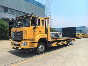 Camion de dépannage automatique Howo 4x2 à <span class=keywords><strong>plateau</strong></span> plat, excellent rapport qualité-prix, remorques de dépannage économiques à vendre - Product Image 3