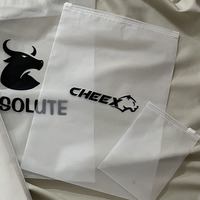Sacs d'emballage en plastique épais personnalisés avec logo imprimé, sacs à fermeture éclair givrés pour vêtements, chaussettes, t-shirts