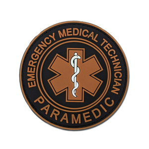 Parches de insignias de goma para médicos, insignias de PVC suaves 3D para médicos de emergencia, de fábrica personalizada - Product Image 2