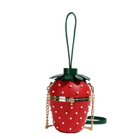 2024 nouvelle usine directe Mini mignon perle PU sac femmes sac à bandoulière sac à main fraise seau sac