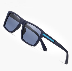 Nouvelles Lunettes de Soleil Polarisantes Décontractées Bleues à Monture TR90 pour Hommes, Verres UV400, Style Classique pour la Conduite - Vente en Gros - Product Image 1