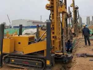 Chinese Merk Gas Exploitatie Boren Machines <span class=keywords><strong>700</strong></span> <span class=keywords><strong>M</strong></span> Diepte Hydraulische Compact XSL7/350 Waterputten Rig - Product Image 2