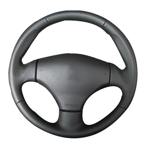Housse de <span class=keywords><strong>volant</strong></span> sport en cuir microfibre de fibre de carbone pour <span class=keywords><strong>Peugeot</strong></span> <span class=keywords><strong>206</strong></span> 1998-2005 <span class=keywords><strong>206</strong></span> SW 2003-2005 <span class=keywords><strong>206</strong></span> CC 2004 2005 - Product Image 1