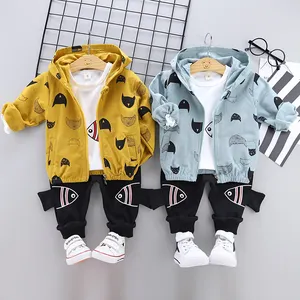 Set Pakaian Kartun Anak Laki-laki, Tiga Potong Hoodie Lengan Panjang Motif Ikan Kartun Lucu Musim Gugur