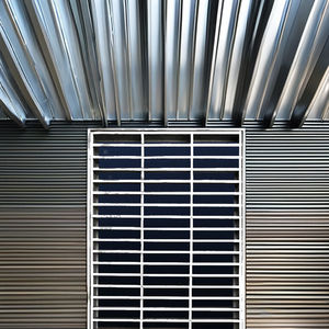 Panel de Rejilla de Acero Galvanizado de 34 mm con Ranura de Agarre, Malla de Seguridad para Centros Comerciales, Estacionamientos y Proyectos de Infraestructura Pública - Product Image 6