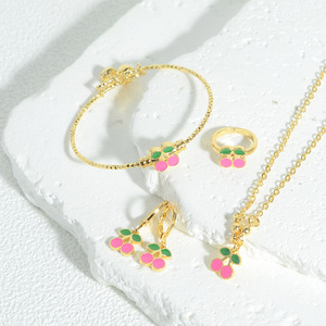Ensemble de bijoux fleuris cerisiers 4 pièces plaqué or, accessoires adorables pour enfants, cadeau pour filles - Product Image 2