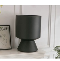 Pot de fleur en ciment de sol de boue de magnésium nordique minimaliste en forme de tasse ameublement doux Extra-large décoration de Pot de fleur