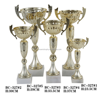 Coupe de trophée en métal gravée sur mesure de la marque Phoenix, durable, or et argent, souvenir sportif, cadeau pour le taekwondo, le basketball, le handball, le golf