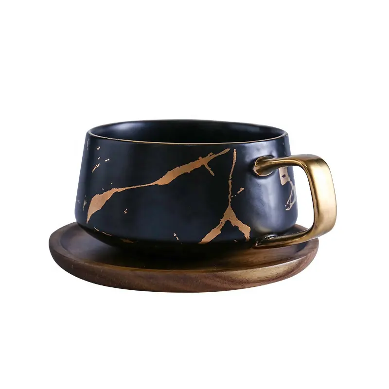 Taza y plato de oro de mármol nórdico Ins con plato de madera de acacia y tapa Juego de tazas de café Taza de cerámica para la hora del té