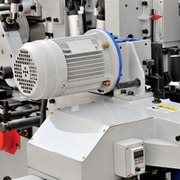Dégauchisseuse-défonceuse automatique haute vitesse à quatre faces avec coupeur spiralé pour la production industrielle de meubles en bois massif