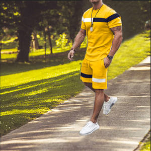 Truen 2023 nuovo Design <span class=keywords><strong>abbigliamento</strong></span> <span class=keywords><strong>estivo</strong></span> da <span class=keywords><strong>uomo</strong></span> manica corta sportivo <span class=keywords><strong>Casual</strong></span> Set Ebya Patchwork striscia girocollo tuta da <span class=keywords><strong>uomo</strong></span> - Product Image 5