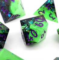 Dés polyédriques en résine faits à la main pour les jeux de rôle RPG, dés de Dungeons and Dragons, dés personnalisés DND avec noyau liquide