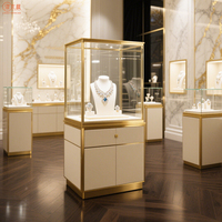 Vente en gros de vitrines à bijoux personnalisées présentoir à bijoux en verre avec serrure pour boutique de diamants