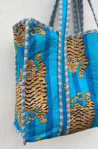 Sac fourre-tout matelassé en coton, écologique, réutilisable, design durable, sac à main de voyage et de shopping - Product Image 4