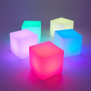 Môi trường xung quanh thay đổi màu sắc 4 inch Cube <span class=keywords><strong>Shape</strong></span> Cube LED tâm trạng ánh sáng ban đêm với điều khiển từ xa - Product Image 1